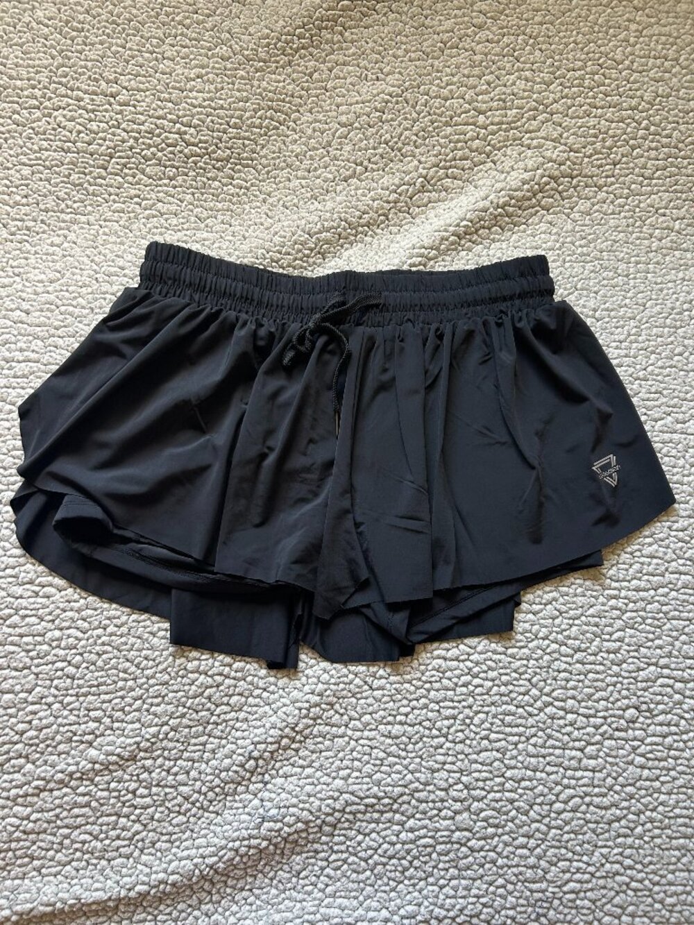 Luogongzi -- black, flowy running shorts, shorts underneath, with drawstring